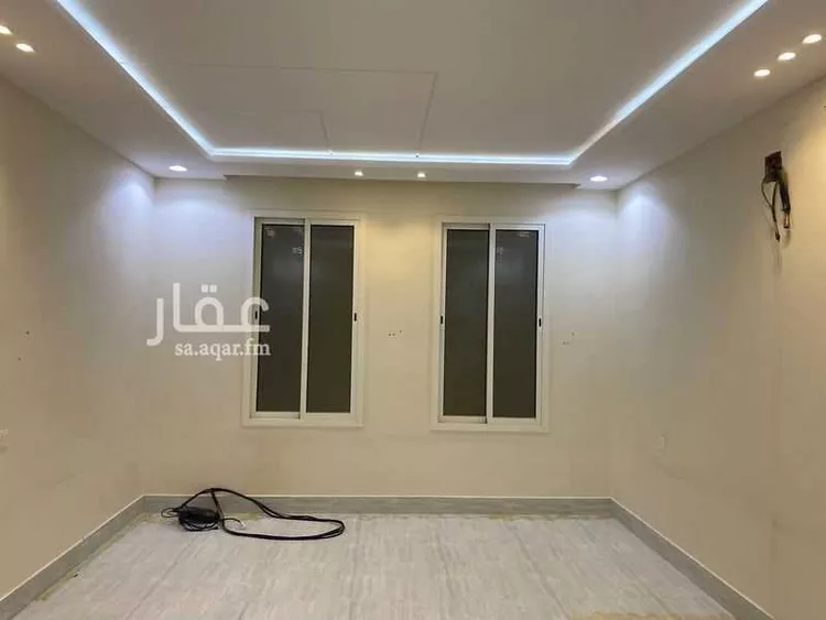 دور للبيع في شارع عاقل بن حبيب ، حي عكاظ ، الرياض ، منطقة الرياض صورة 2
