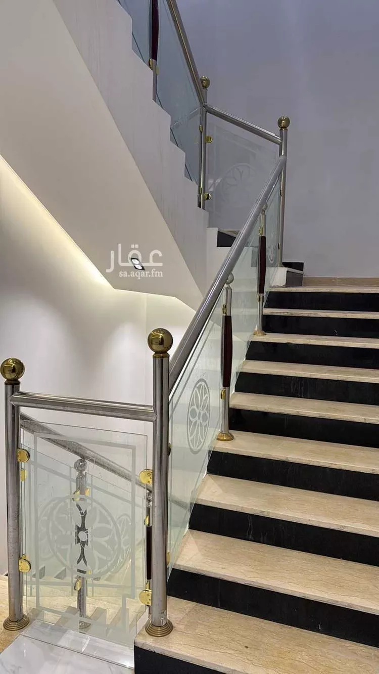 فيلا للبيع في شارع الامام البخاري ، حي بدر ، الرياض ، منطقة الرياض