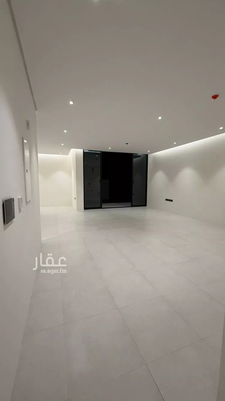 دور للبيع في شارع غزوة بدر, حي مغرزات, مدينة الرياض, منطقة الرياض