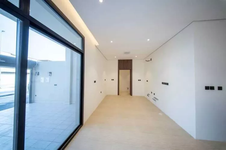Floor for Sale in Riyadh Al Olaya 12