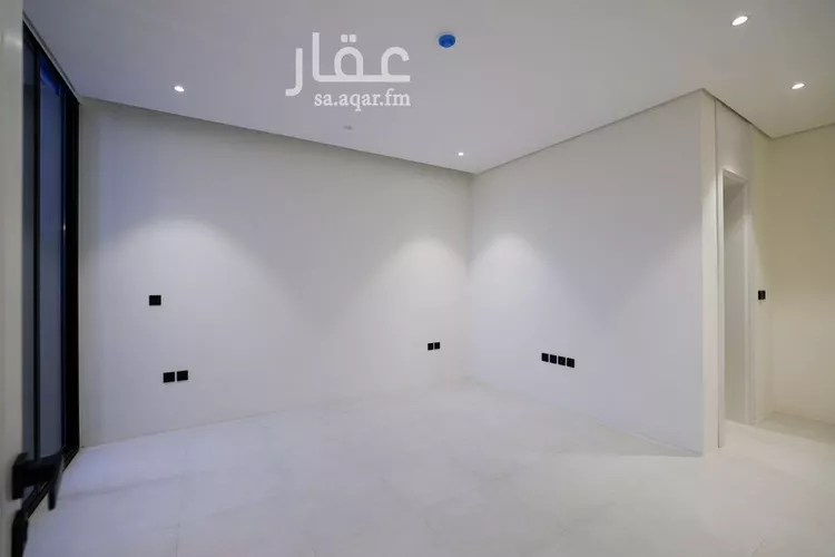 دور للبيع في حي ، شارع غزوة بدر ، حي المغرزات ، الرياض ، منطقة الرياض صورة 2