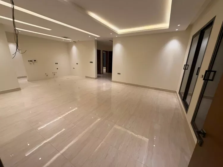 Floor for Rent in Riyadh Al Qirawan 7