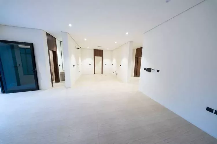 Floor for Sale in Riyadh Al Olaya 9