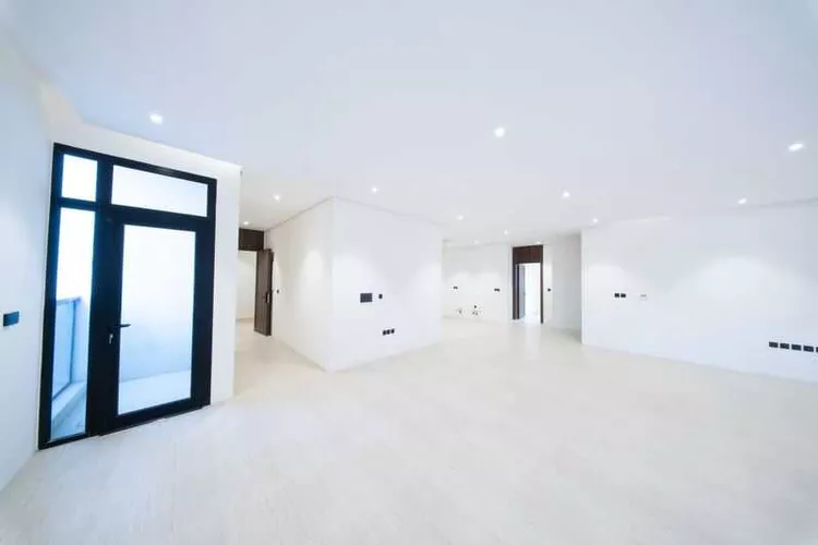 Floor for Sale in Riyadh Al Olaya 13