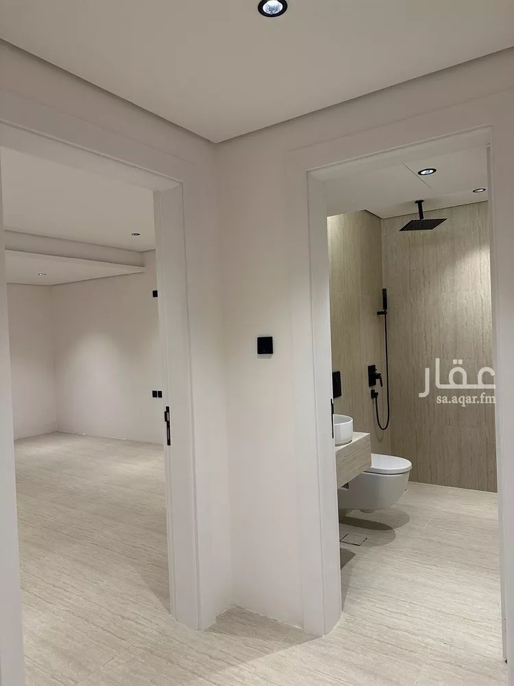 Floor for Sale in Riyadh Al Aqiq 7