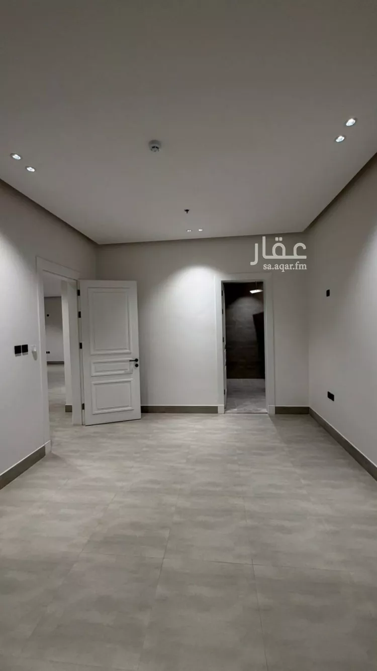 شقة للبيع في شارع الشيخ عبدالله ابابطين, حي الريان, مدينة الرياض, منطقة الرياض صورة 4