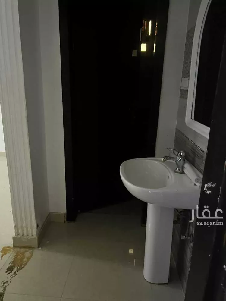 شقة للإيجار في شارع رقم 140 ، حي ظهرة لبن ، الرياض ، منطقة الرياض صورة 4