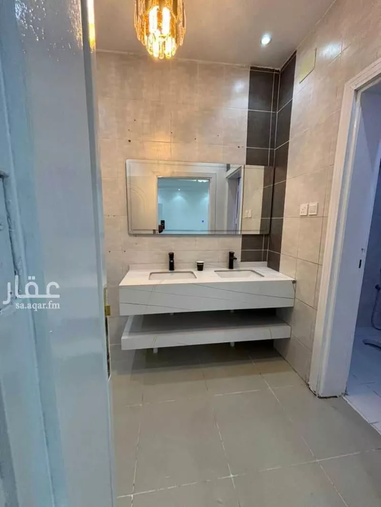 شقة للبيع في شارع الشهاب الربيعي, حي الحلقة الغربية, مدينة الطائف, منطقة مكة المكرمة صورة 2