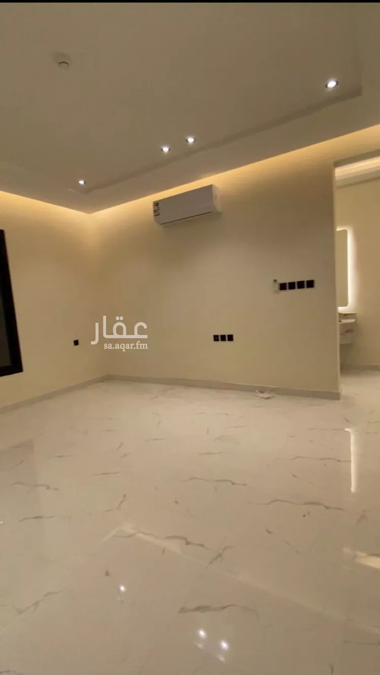 شقة للإيجار في شارع شارع محمد بن عوجان, حي الحزم, مدينة الرياض, منطقة الرياض صورة 2