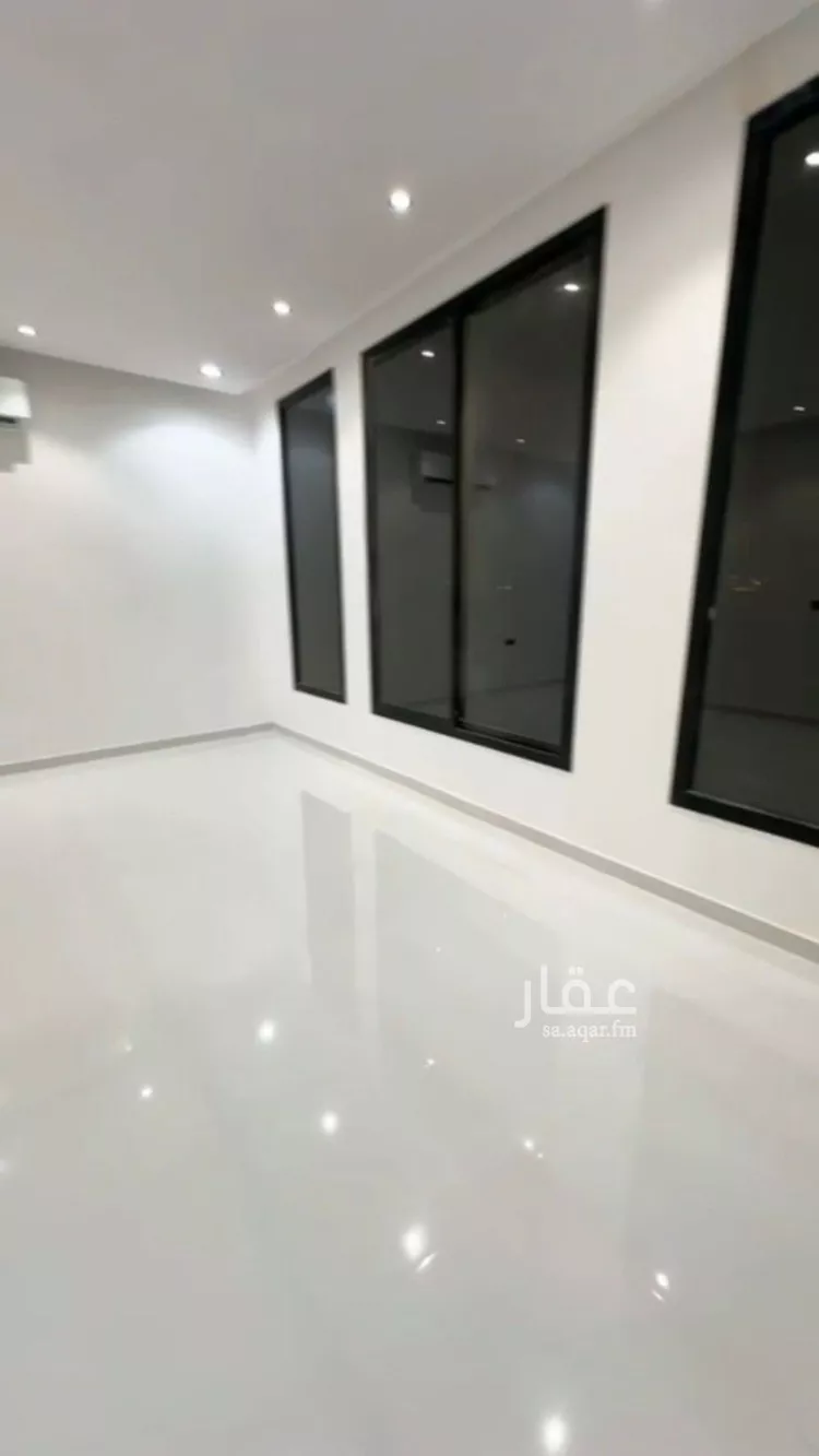 فيلا للإيجار في شارع حسن الفخري, حي الجنادرية, مدينة الرياض, منطقة الرياض صورة 4
