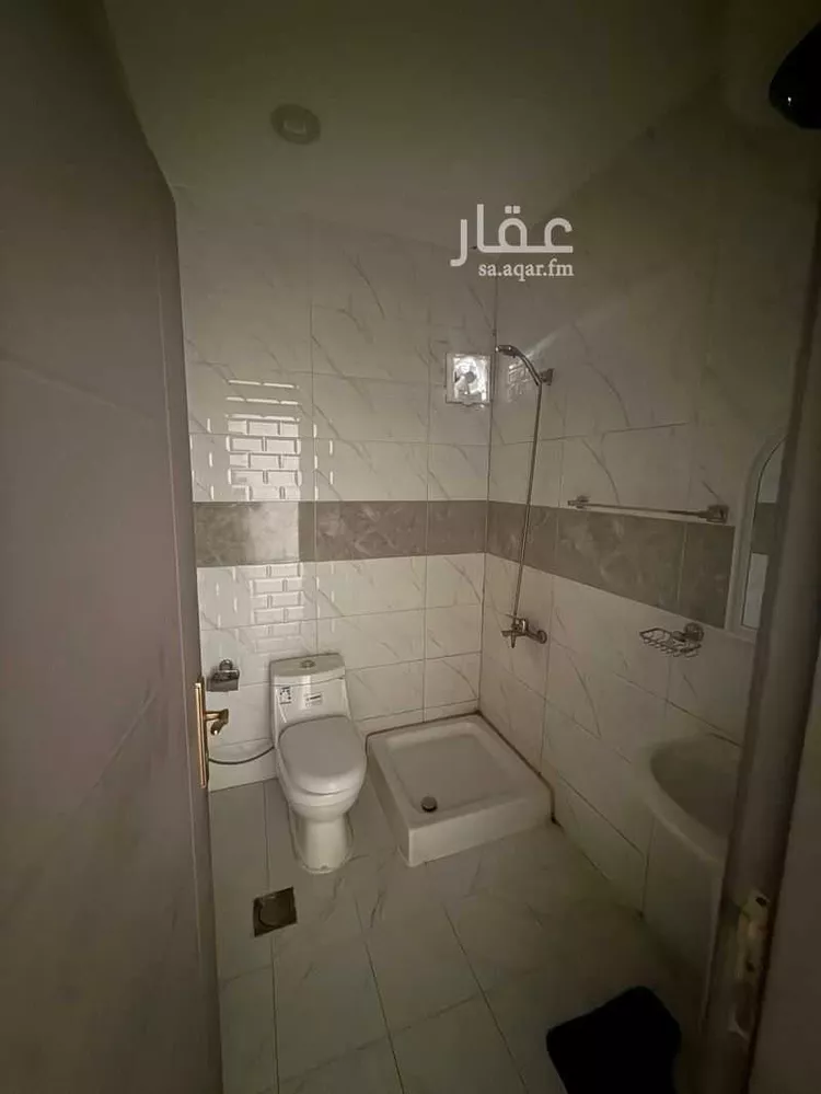 عمارة للبيع في شارع الصرح, حي المونسية, مدينة الرياض, منطقة الرياض 9