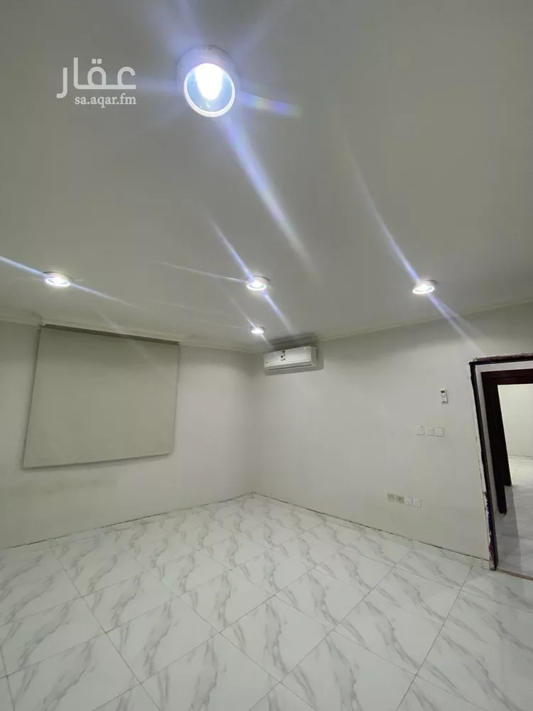 شقة للإيجار في شارع جرير بن عبدالله البجلي, حي مغرزات, مدينة الرياض, منطقة الرياض صورة 2