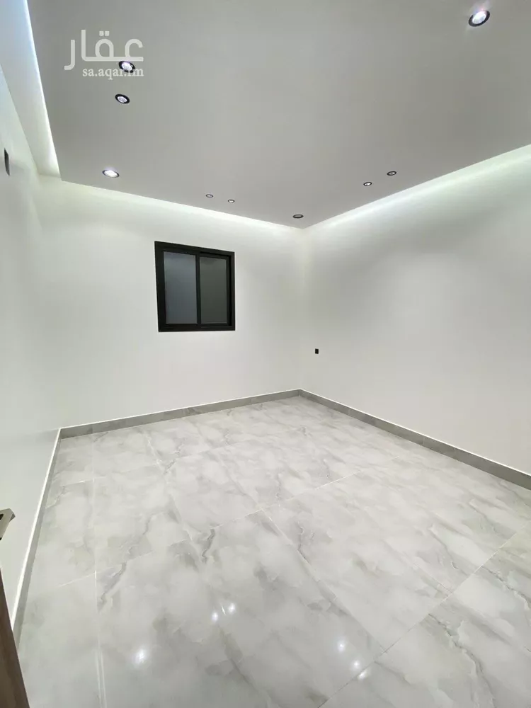 Floor for Sale in Riyadh Dirab 14