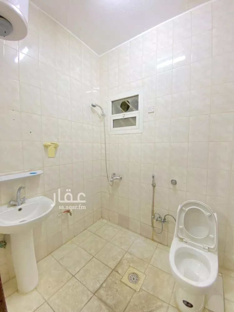 مكتب تجاري للإيجار في شارع الشيخ سلمان بن حمد آل خليفة, حي الملز, مدينة الرياض, منطقة الرياض صورة 4