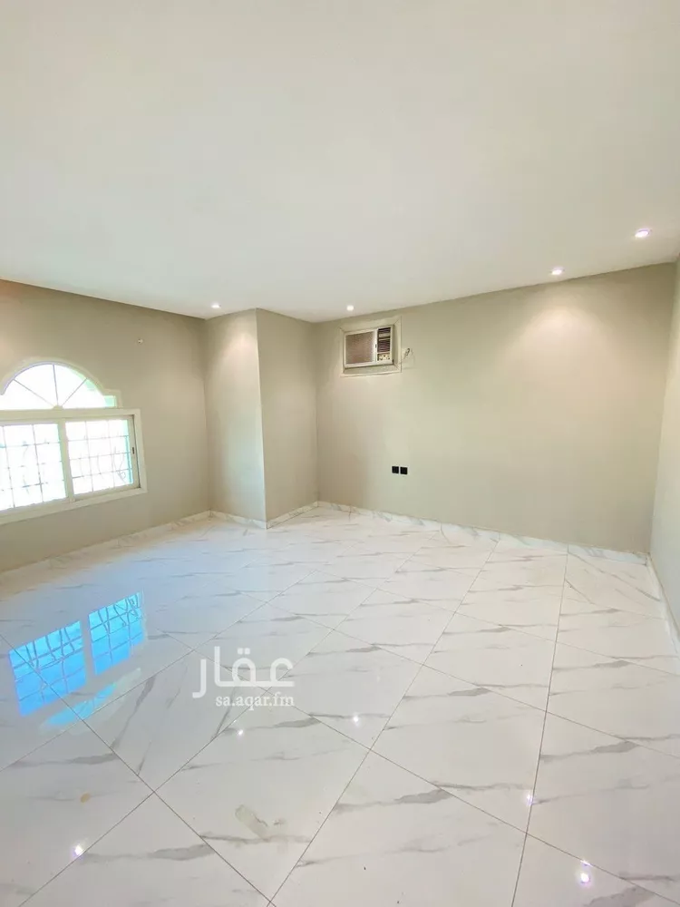 شقة للإيجار في شارع جرير بن عبدالله البجلي, حي مغرزات, مدينة الرياض, منطقة الرياض صورة 4