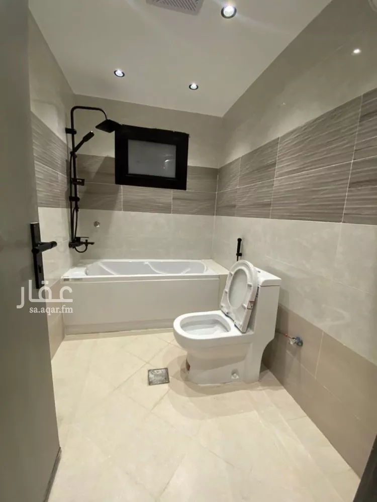 Apartment for Rent in Riyadh Al Wizarat 9