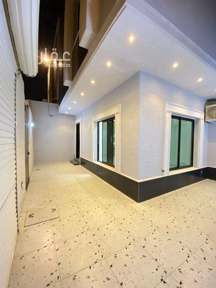 فيلا للإيجار في شارع أم أيمن المحدثة, حي العريجاء الغربي, مدينة الرياض, منطقة الرياض صورة 2