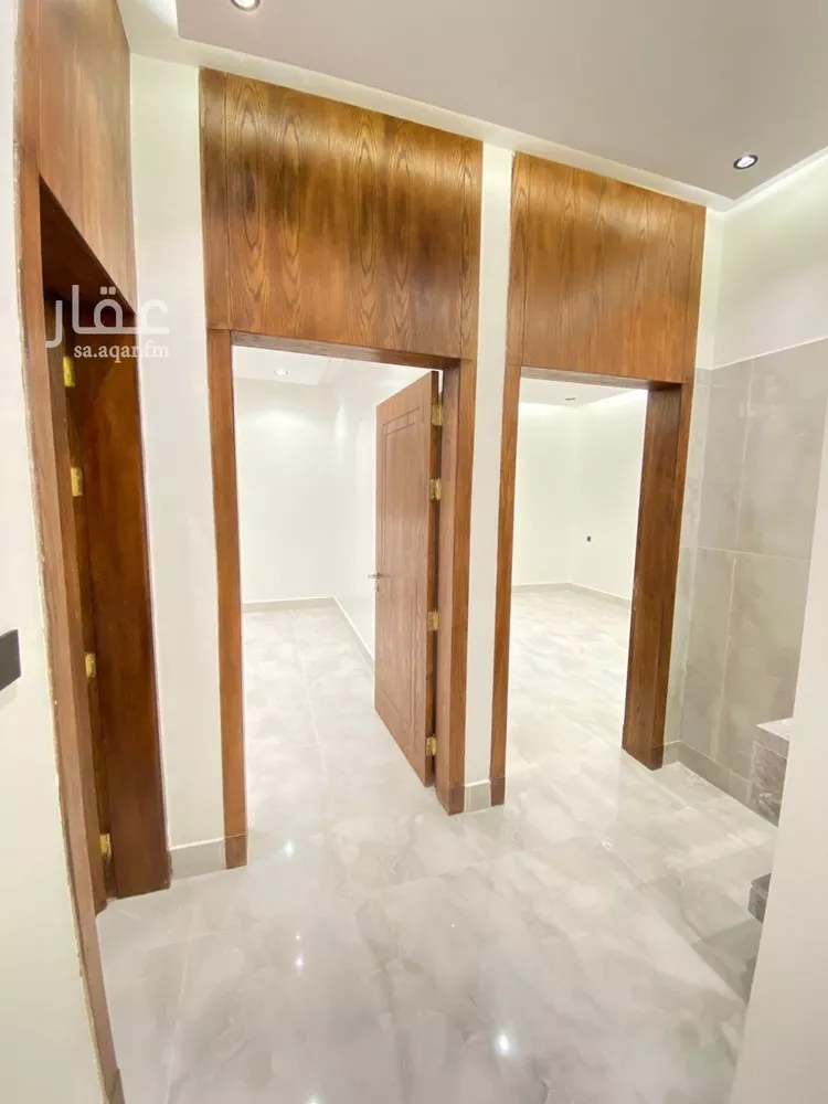 Floor for Sale in Riyadh Dirab 9