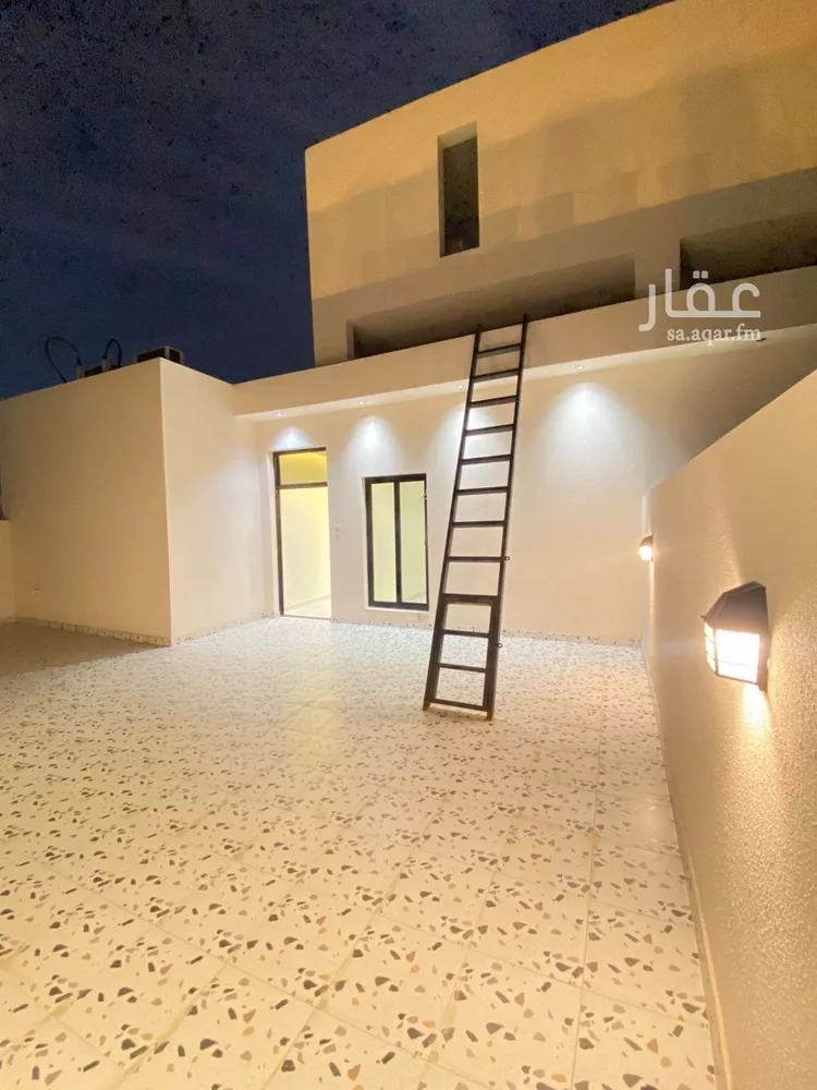 Floor for Rent in Riyadh King Fahd 20