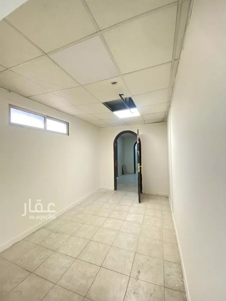 مكتب تجاري للإيجار في شارع الشيخ سلمان بن حمد آل خليفة, حي الملز, مدينة الرياض, منطقة الرياض صورة 4
