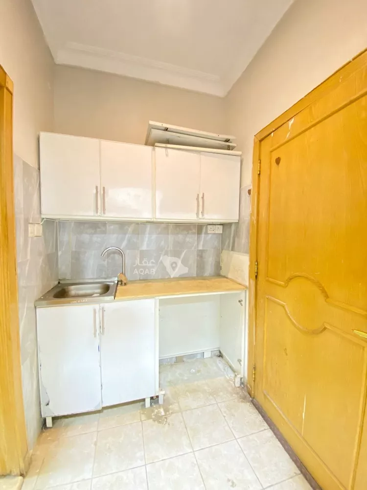 شقة للإيجار في شارع القويعية, حي النزهة, مدينة الرياض, منطقة الرياض صورة 4