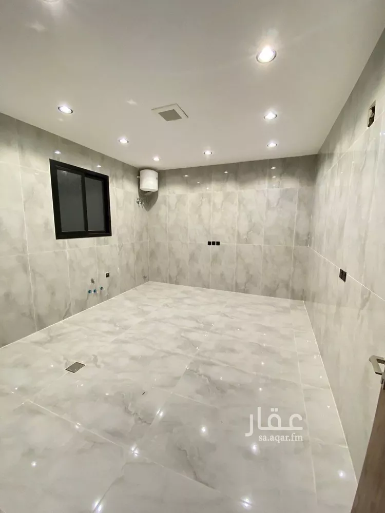 Floor for Sale in Riyadh Dirab 15
