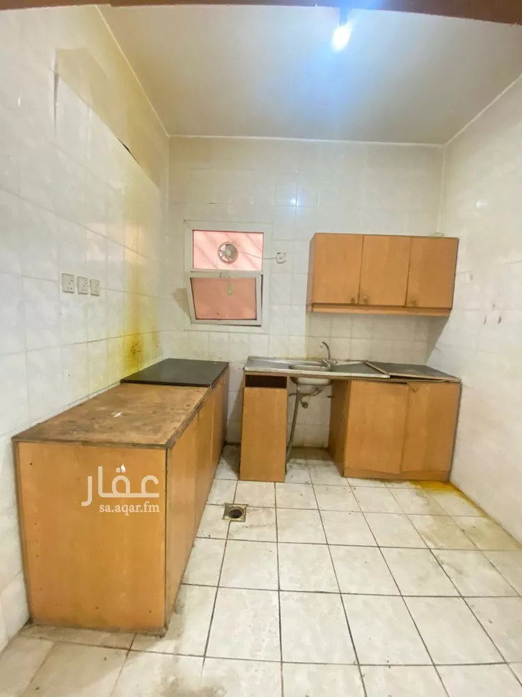 مكتب تجاري للإيجار في شارع الشيخ سلمان بن حمد آل خليفة, حي الملز, مدينة الرياض, منطقة الرياض صورة 4