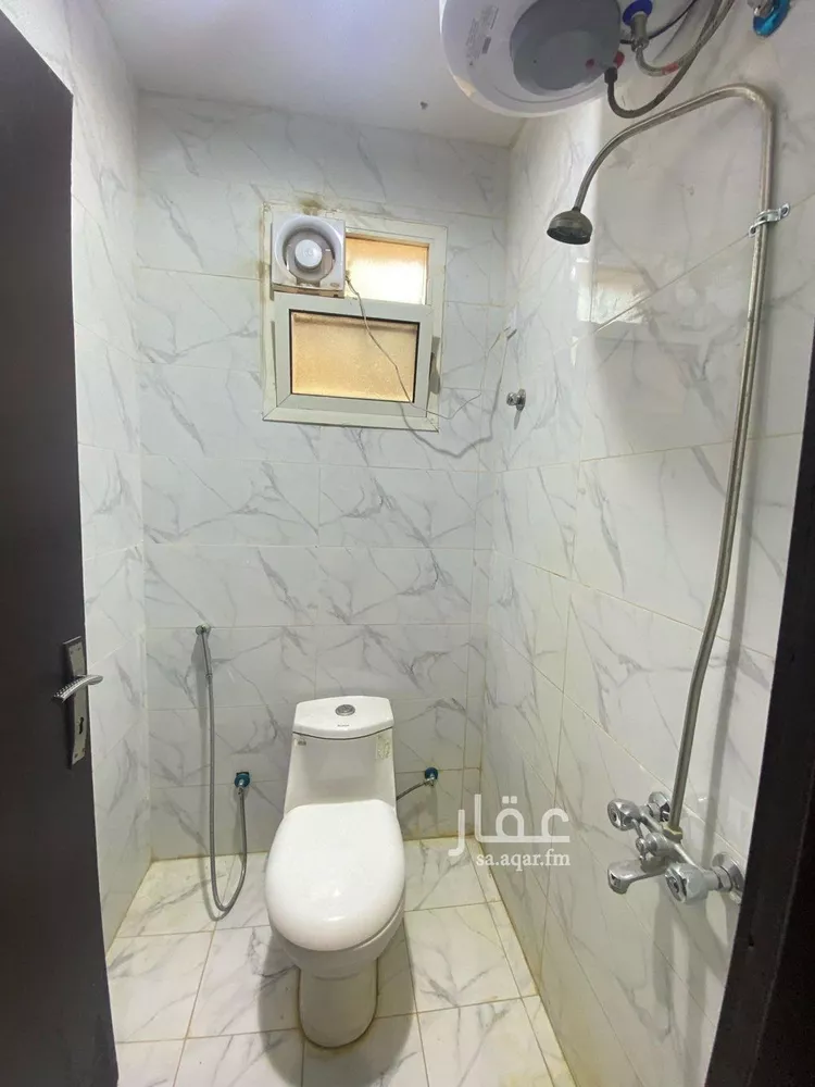 شقة للإيجار في شارع زيد البغدادي, حي الوزارات, مدينة الرياض, منطقة الرياض صورة 4