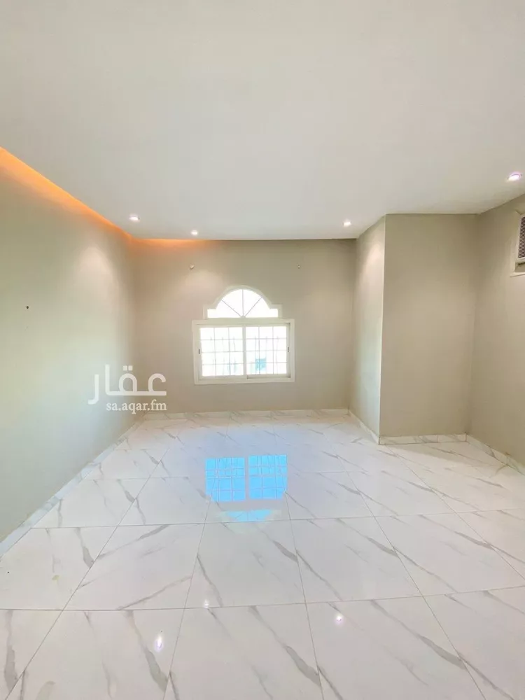 شقة للإيجار في شارع جرير بن عبدالله البجلي, حي مغرزات, مدينة الرياض, منطقة الرياض صورة 5
