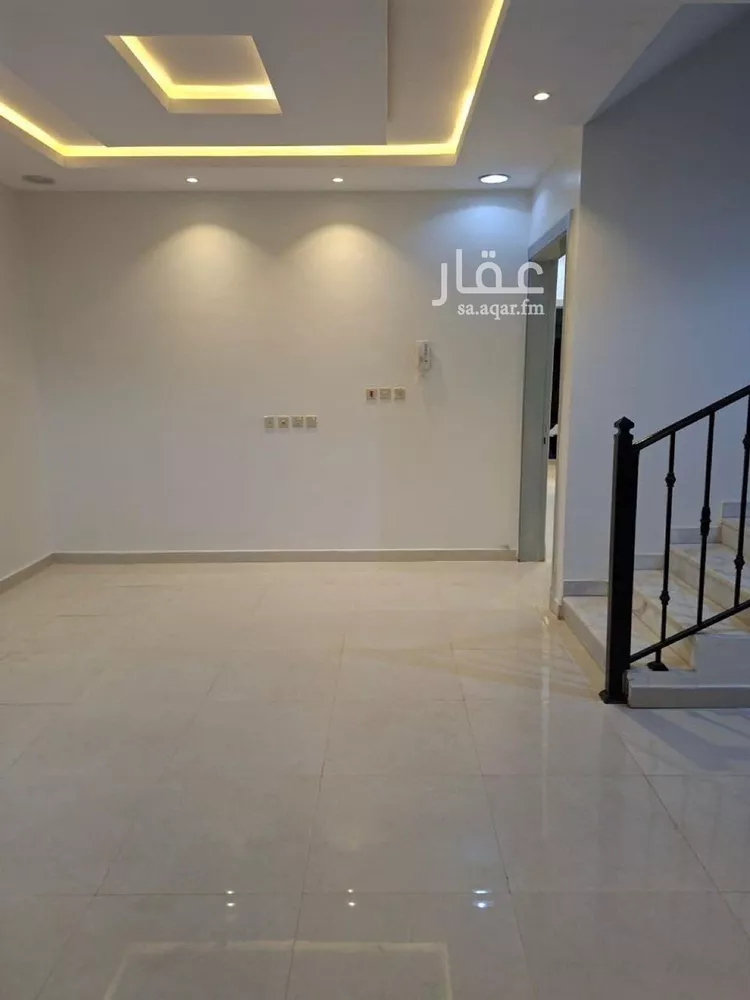 فيلا للإيجار في شارع ضياء الدين بن الخريف, حي ديراب, مدينة الرياض, منطقة الرياض صورة 3