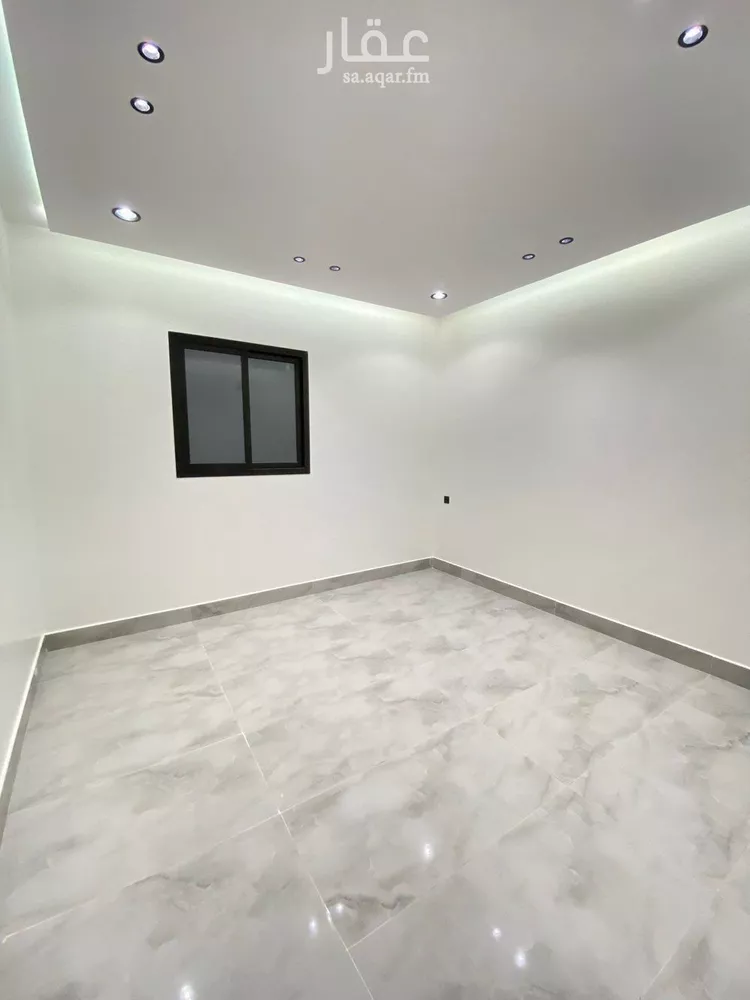 Floor for Sale in Riyadh Dirab 13