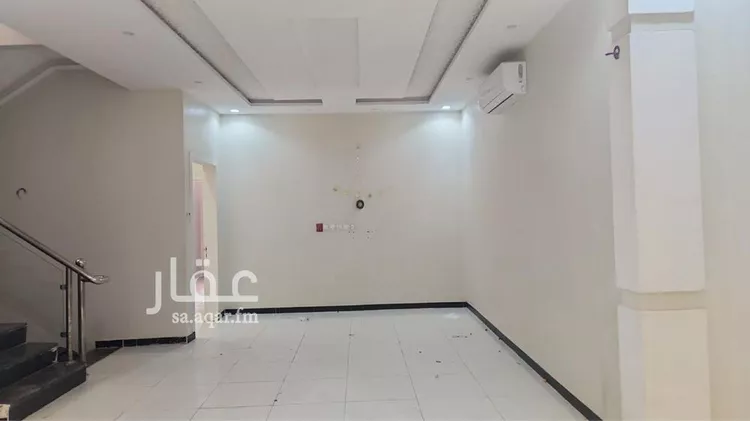 فيلا للإيجار في شارع إبراهيم بن المحب الطبري, حي بدر, مدينة الرياض, منطقة الرياض صورة 2