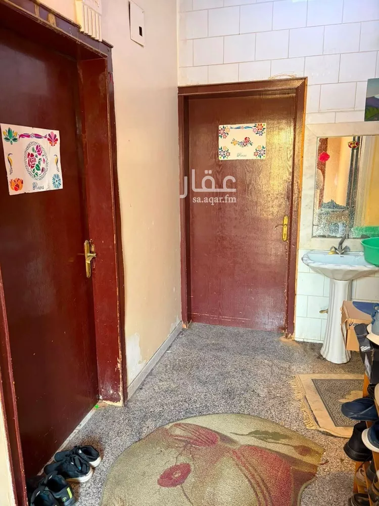 فيلا للبيع في شارع شهيد الدين ثم الوطن عبدالمغنى عواض الث, حي الشهداء, مدينة الرياض, منطقة الرياض صورة 5