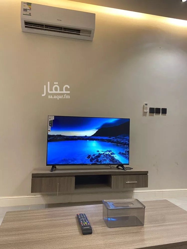 شقة للإيجار في شارع جرير بن عبدالله البجلي, حي مغرزات, مدينة الرياض, منطقة الرياض 8