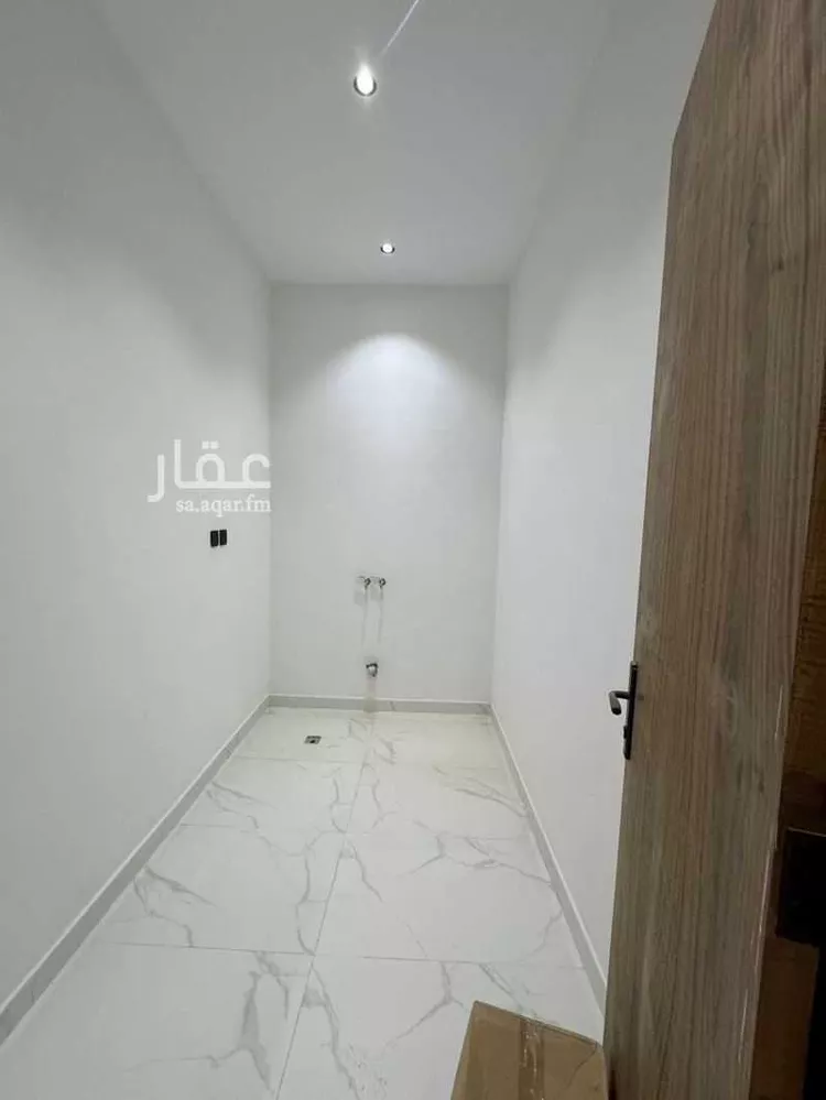 شقة للبيع في شارع محمد الديناري, حي بدر, مدينة الرياض, منطقة الرياض 11
