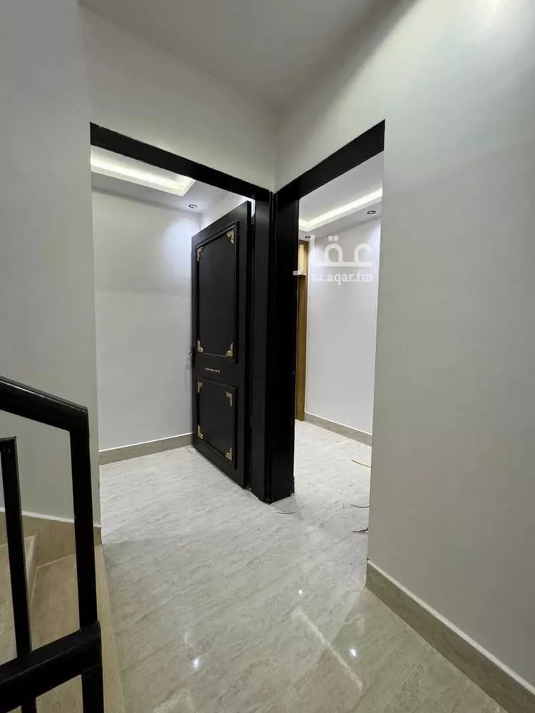دور للبيع في شارع محمد الديناري, حي بدر, مدينة الرياض, منطقة الرياض صورة 3