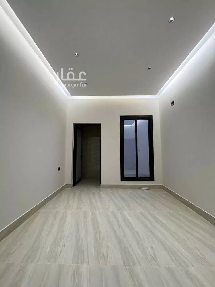 Floor for Sale in Riyadh Dirab 13
