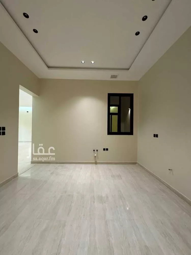Floor for Sale in Riyadh Dirab 9