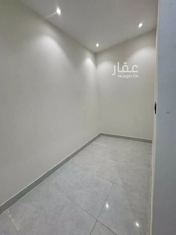 Floor for Sale in Riyadh Taiba 18