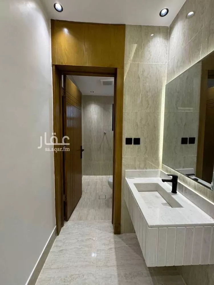 دور للبيع في شارع محمد الديناري, حي بدر, مدينة الرياض, منطقة الرياض 7