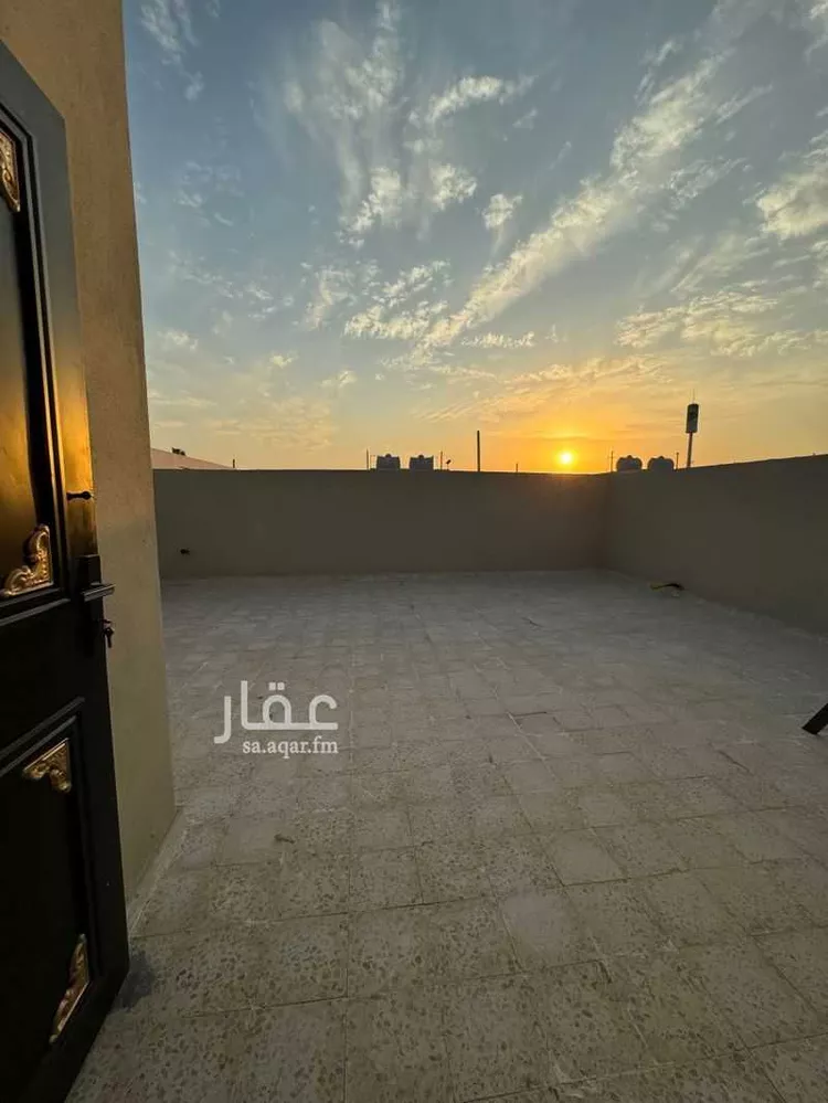 دور للبيع في شارع محمد الديناري, حي بدر, مدينة الرياض, منطقة الرياض 24