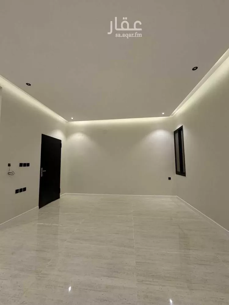 Floor for Sale in Riyadh Dirab 16