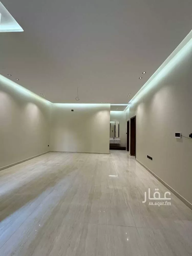 Floor for Sale in Riyadh Dirab 8
