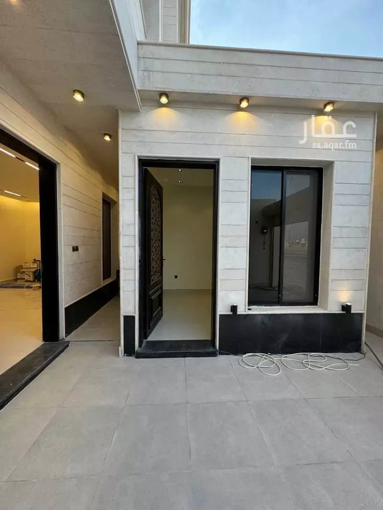Floor for Sale in Riyadh Taiba 15