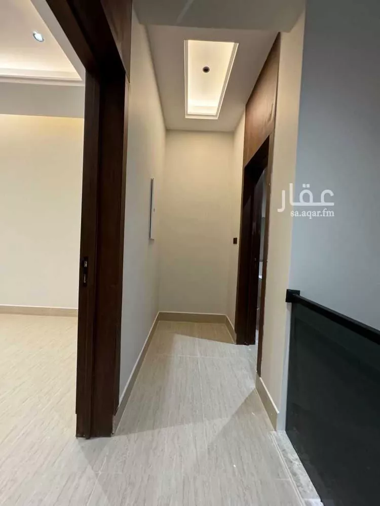 Floor for Sale in Riyadh Dirab 24