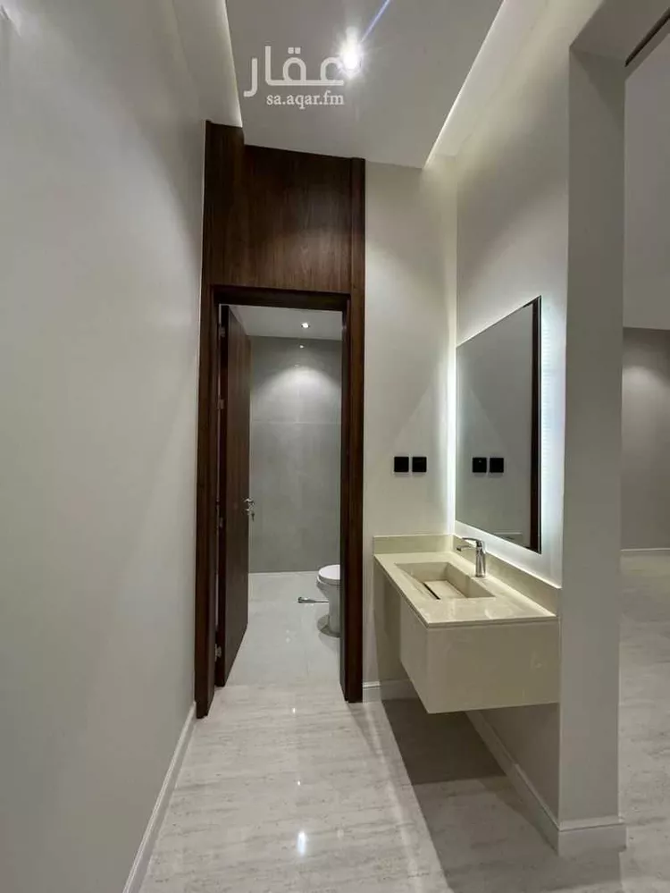 Floor for Sale in Riyadh Dirab 7