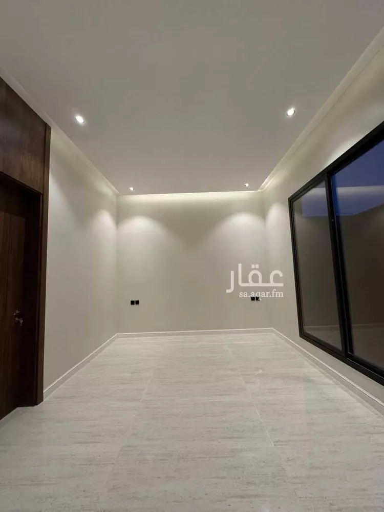 Floor for Sale in Riyadh Dirab 17