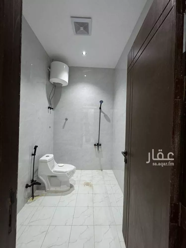 دور للبيع في حي بدر, مدينة الرياض, منطقة الرياض 13