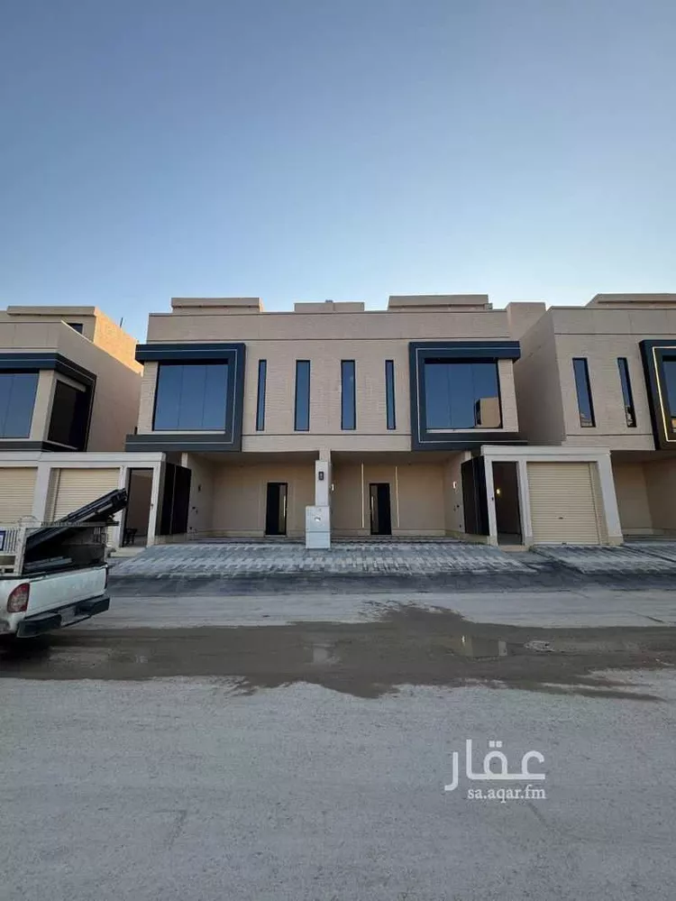 دور للبيع في شارع اكمل القرشي, حي بدر, مدينة الرياض, منطقة الرياض