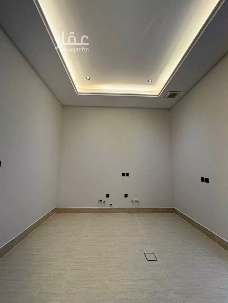 Floor for Sale in Riyadh Dirab 16
